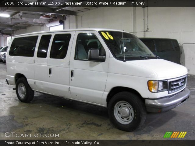 2006 Ford E Series Van E150 XL Passenger in Oxford White