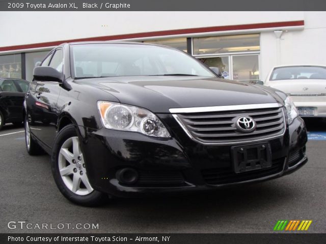 2009 Toyota Avalon XL in Black