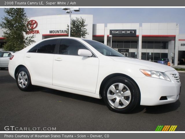 2008 Toyota Camry LE in Super White