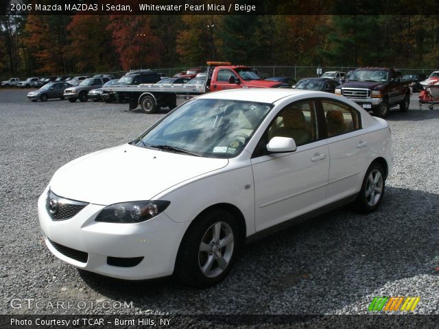 2006 Mazda MAZDA3 i Sedan in Whitewater Pearl Mica