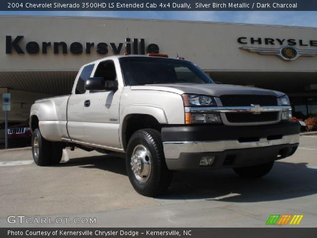 2004 Chevrolet Silverado 3500HD LS Extended Cab 4x4 Dually in Silver Birch Metallic