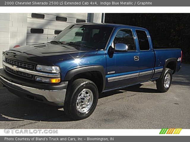 2000 Chevrolet Silverado 2500 LS Extended Cab 4x4 in Indigo Blue Metallic