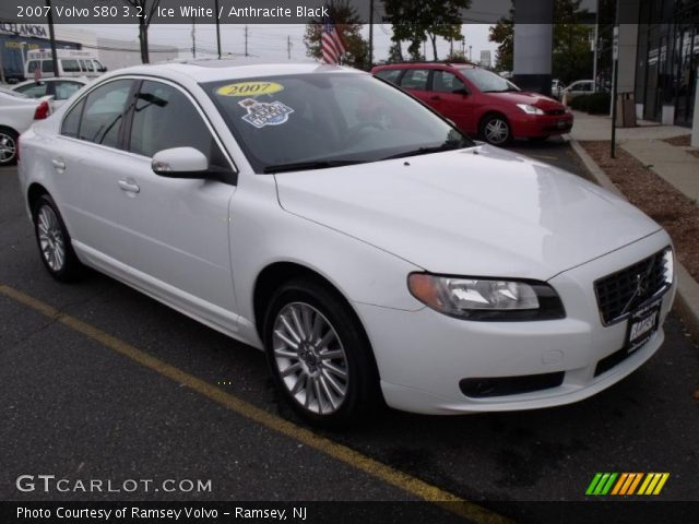 2007 Volvo S80 3.2 in Ice White
