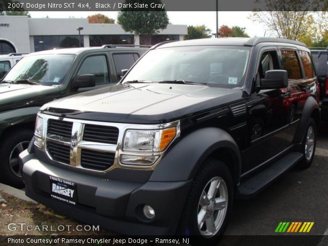 2007 Dodge Nitro SXT 4x4 in Black