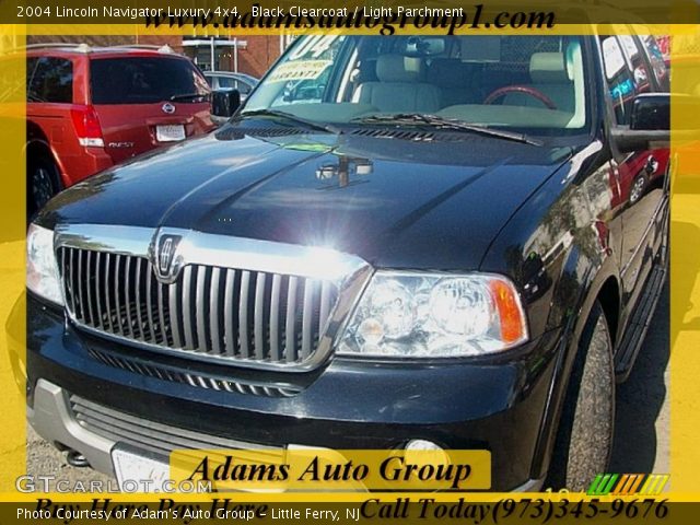 2004 Lincoln Navigator Luxury 4x4 in Black Clearcoat