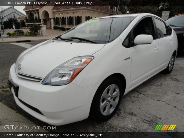 2007 Toyota Prius Hybrid in Super White