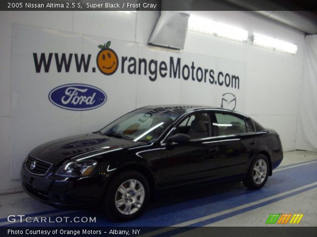2005 Nissan Altima 2.5 S in Super Black