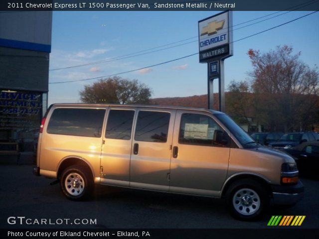 2011 Chevrolet Express LT 1500 Passenger Van in Sandstone Metallic