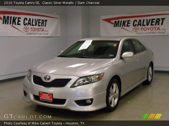 2010 Toyota Camry SE in Classic Silver Metallic