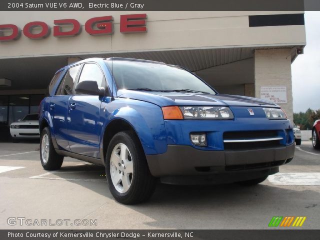2004 Saturn VUE V6 AWD in Electric Blue