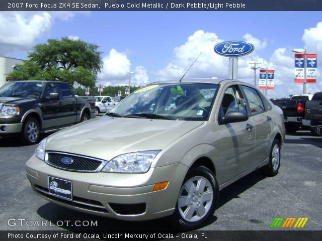 2007 Ford Focus ZX4 SE Sedan in Pueblo Gold Metallic