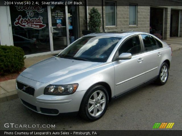 2004 Volvo S40 2.4i in Silver Metallic