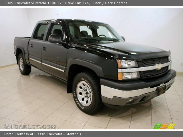 2005 Chevrolet Silverado 1500 Z71 Crew Cab 4x4 in Black