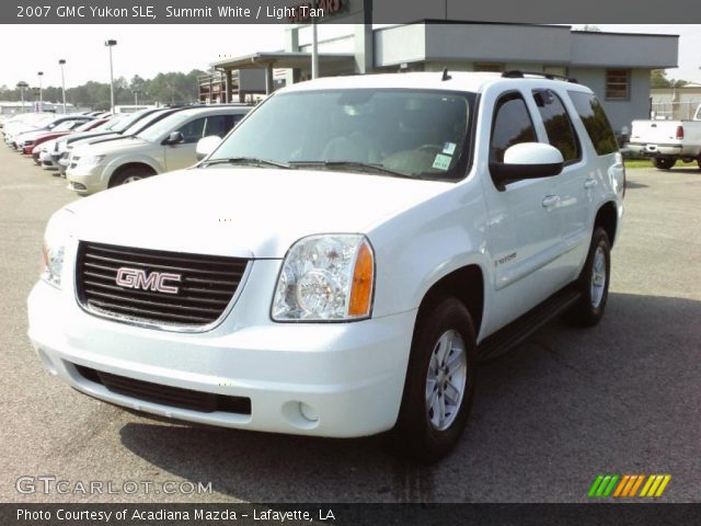 2007 GMC Yukon SLE in Summit White