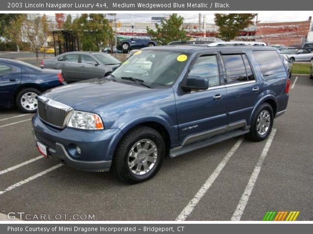 2003 Lincoln Navigator Luxury 4x4 in Medium Wedgewood Blue Metallic