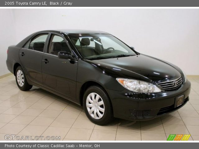 2005 Toyota Camry LE in Black