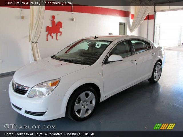 2009 Saturn Aura XE in Polar White