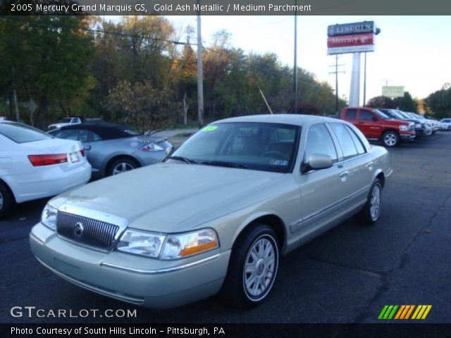 2005 Mercury Grand Marquis GS in Gold Ash Metallic