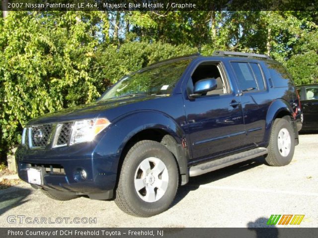 2007 Nissan Pathfinder LE 4x4 in Majestic Blue Metallic