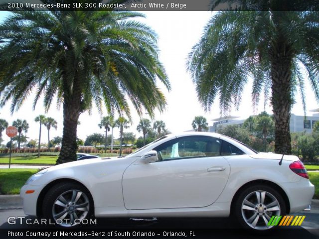 2010 Mercedes-Benz SLK 300 Roadster in Arctic White