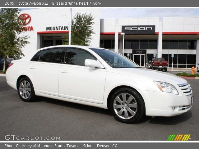 2005 Toyota Avalon XLS in Blizzard White Pearl