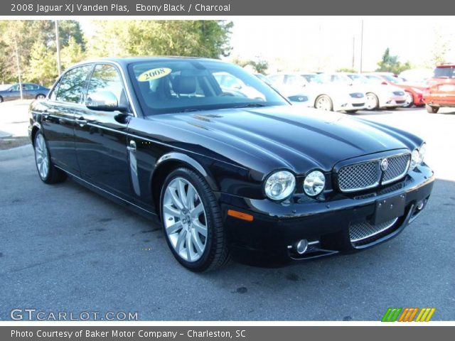 2008 Jaguar XJ Vanden Plas in Ebony Black