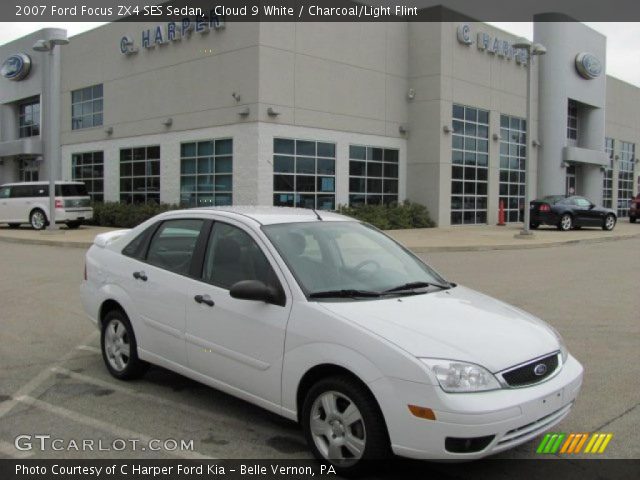 2007 Ford Focus ZX4 SES Sedan in Cloud 9 White