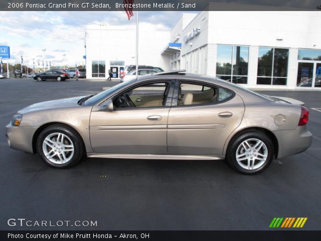 2006 Pontiac Grand Prix GT Sedan in Bronzestone Metallic