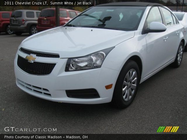 2011 Chevrolet Cruze LT in Summit White