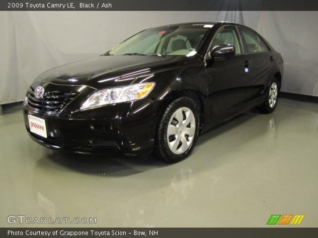 2009 Toyota Camry LE in Black