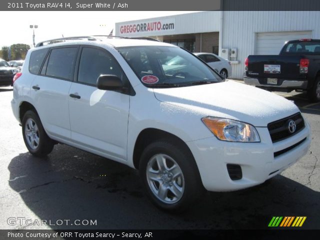 2011 Toyota RAV4 I4 in Super White