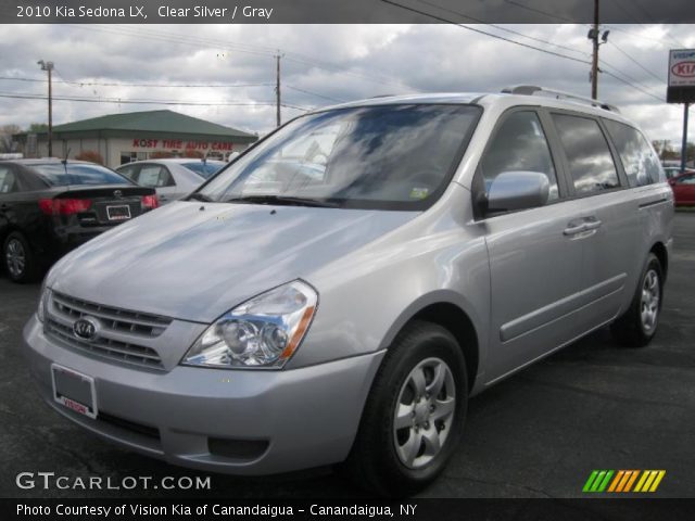 2010 Kia Sedona LX in Clear Silver