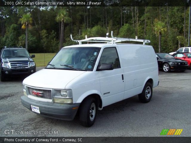 2001 GMC Safari Commercial Van in Ivory White