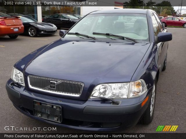 2002 Volvo S40 1.9T in Dark Blue