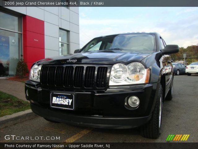 2006 Jeep Grand Cherokee Laredo 4x4 in Black
