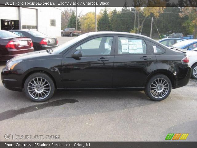2011 Ford Focus SES Sedan in Ebony Black