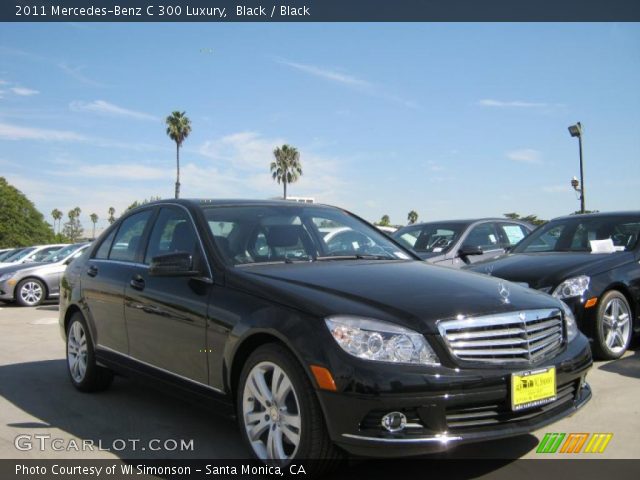 2011 Mercedes-Benz C 300 Luxury in Black