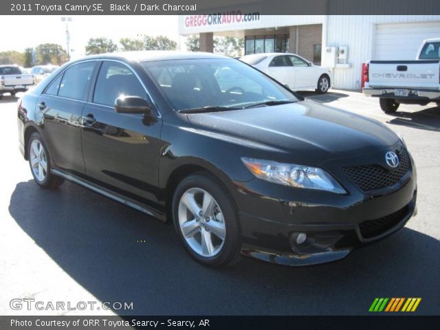 2011 Toyota Camry SE in Black