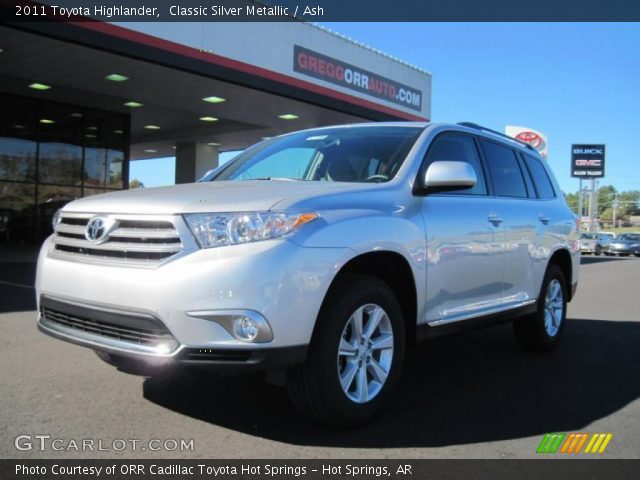 2011 Toyota Highlander  in Classic Silver Metallic