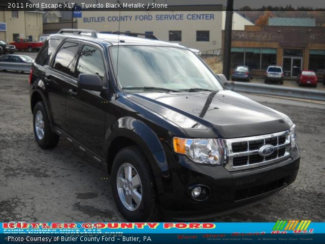 2011 Ford Escape XLT in Tuxedo Black Metallic
