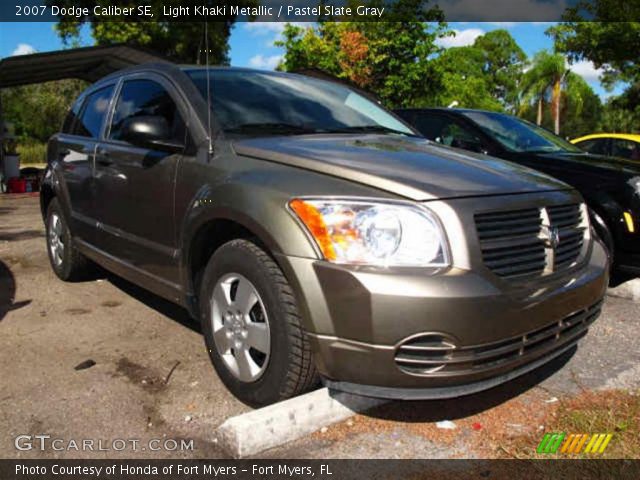 2007 Dodge Caliber SE in Light Khaki Metallic