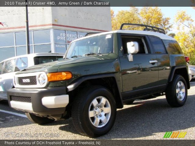 2010 Toyota FJ Cruiser 4WD in Army Green