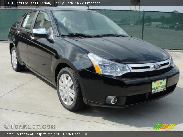 2011 Ford Focus SEL Sedan in Ebony Black