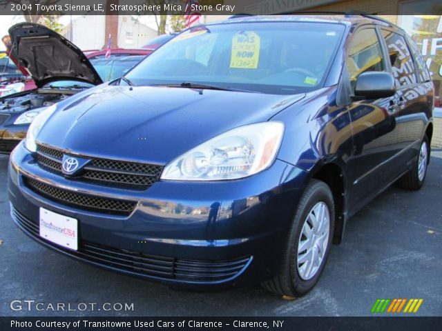 2004 Toyota Sienna LE in Stratosphere Mica