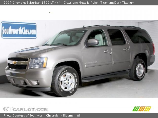 2007 Chevrolet Suburban 1500 LT 4x4 in Graystone Metallic