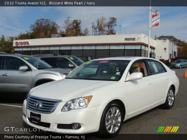 2010 Toyota Avalon XLS in Blizzard White Pearl