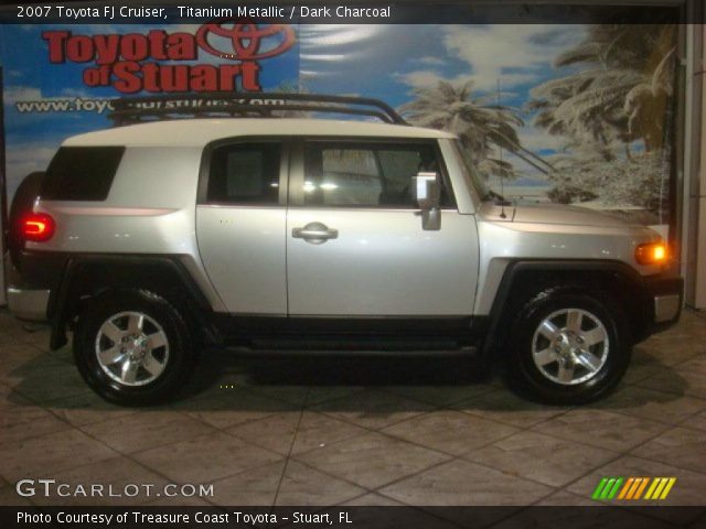 2007 Toyota FJ Cruiser  in Titanium Metallic