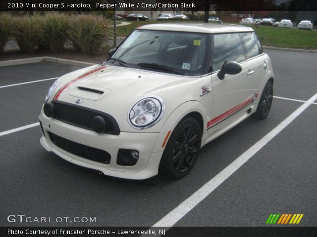 2010 Mini Cooper S Hardtop in Pepper White