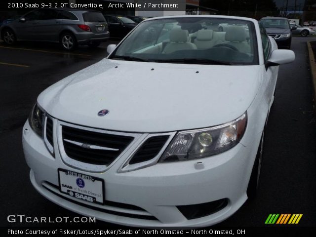 2010 Saab 9-3 2.0T Convertible in Arctic White