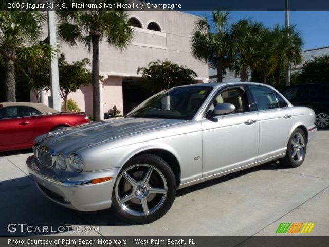 2006 Jaguar XJ XJ8 in Platinum Silver Metallic